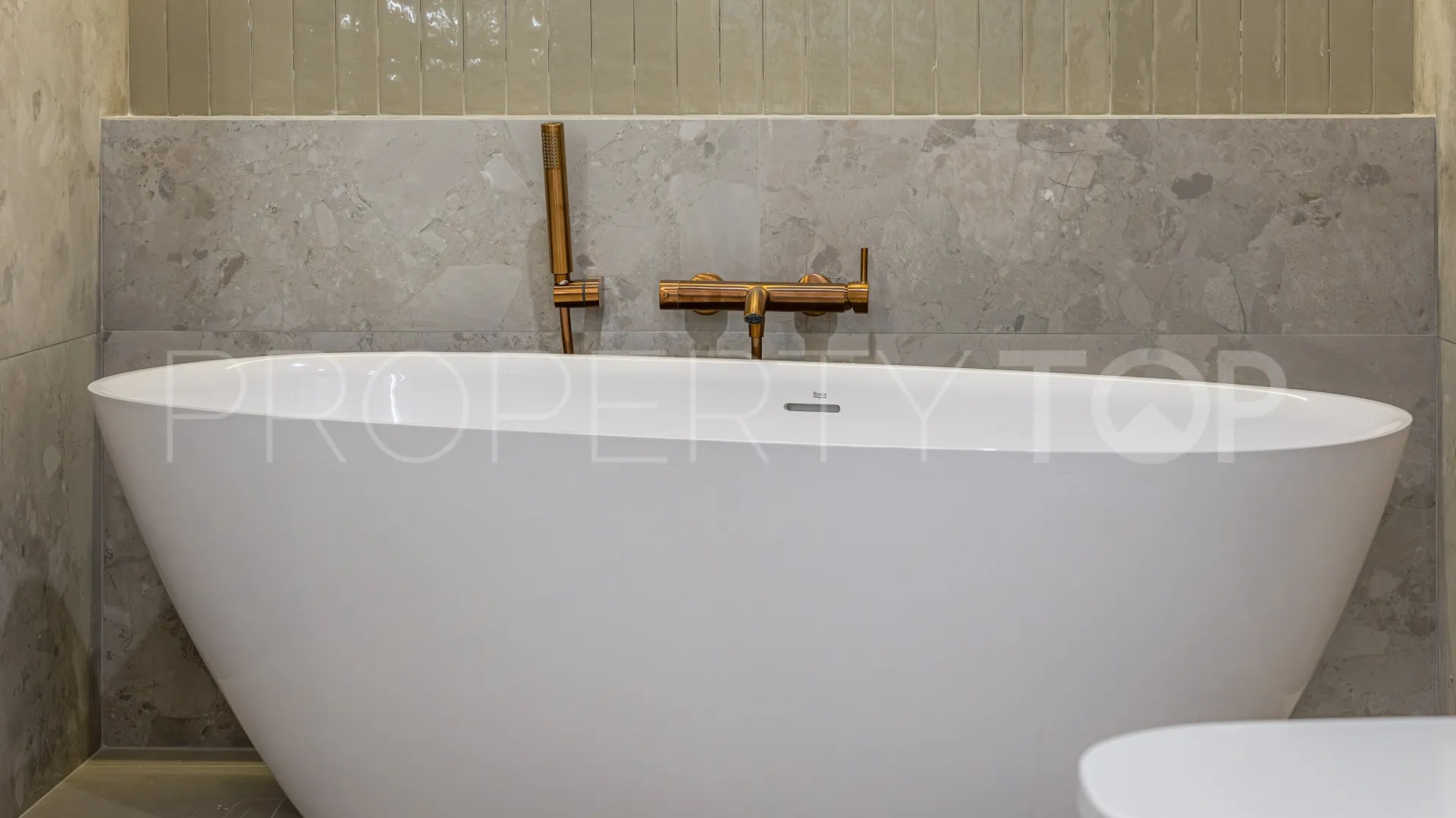 For sale apartment with 4 bedrooms in Centro Histórico