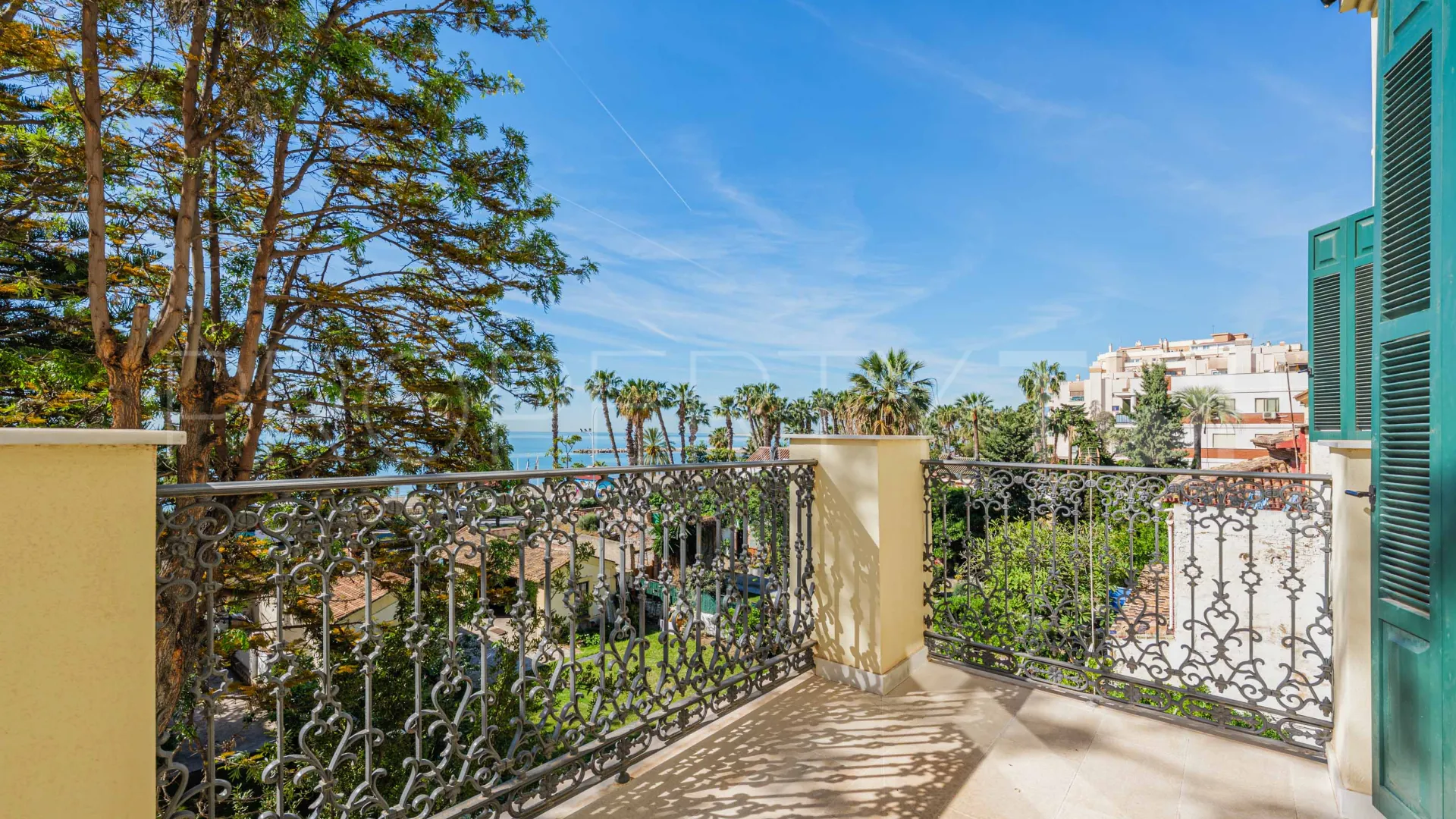 Se vende atico duplex en La Malagueta - La Caleta