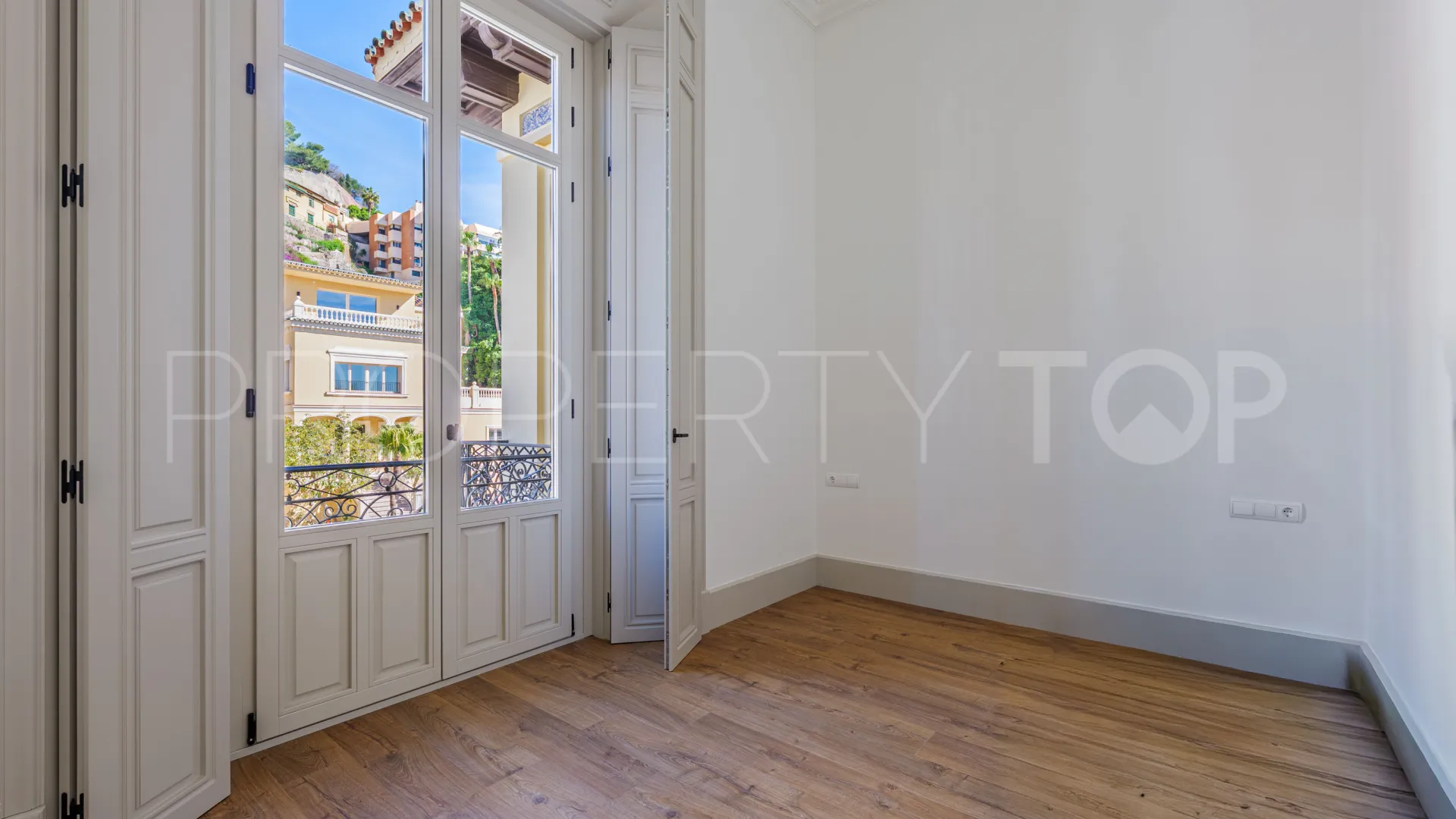 Se vende atico duplex en La Malagueta - La Caleta