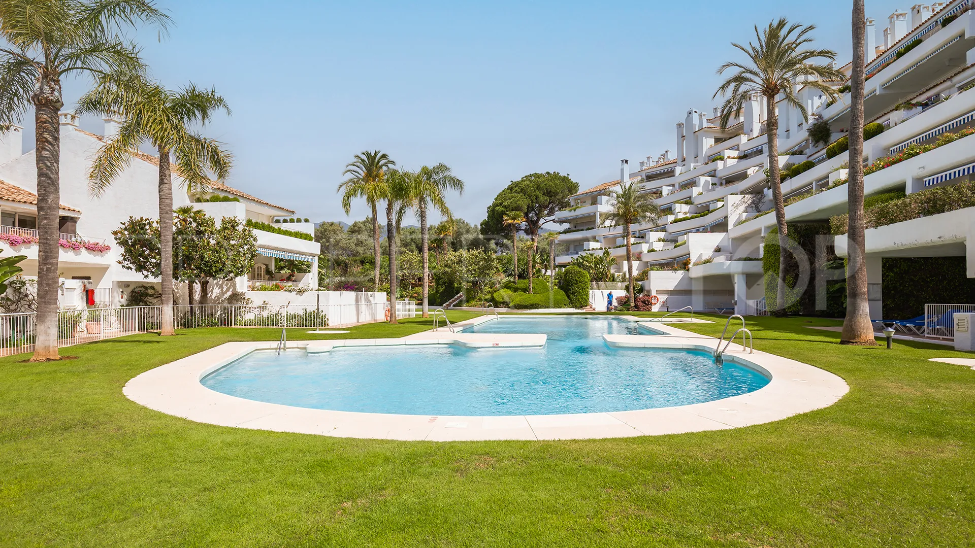 For sale ground floor duplex with 4 bedrooms in Birdie Club
