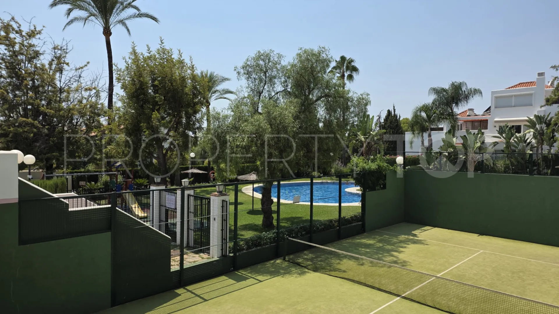 Adosado en venta en Nagüeles