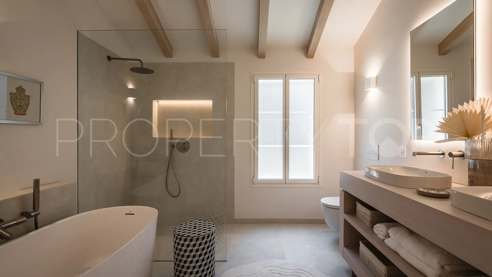 Villa for sale in Guadalmina Alta