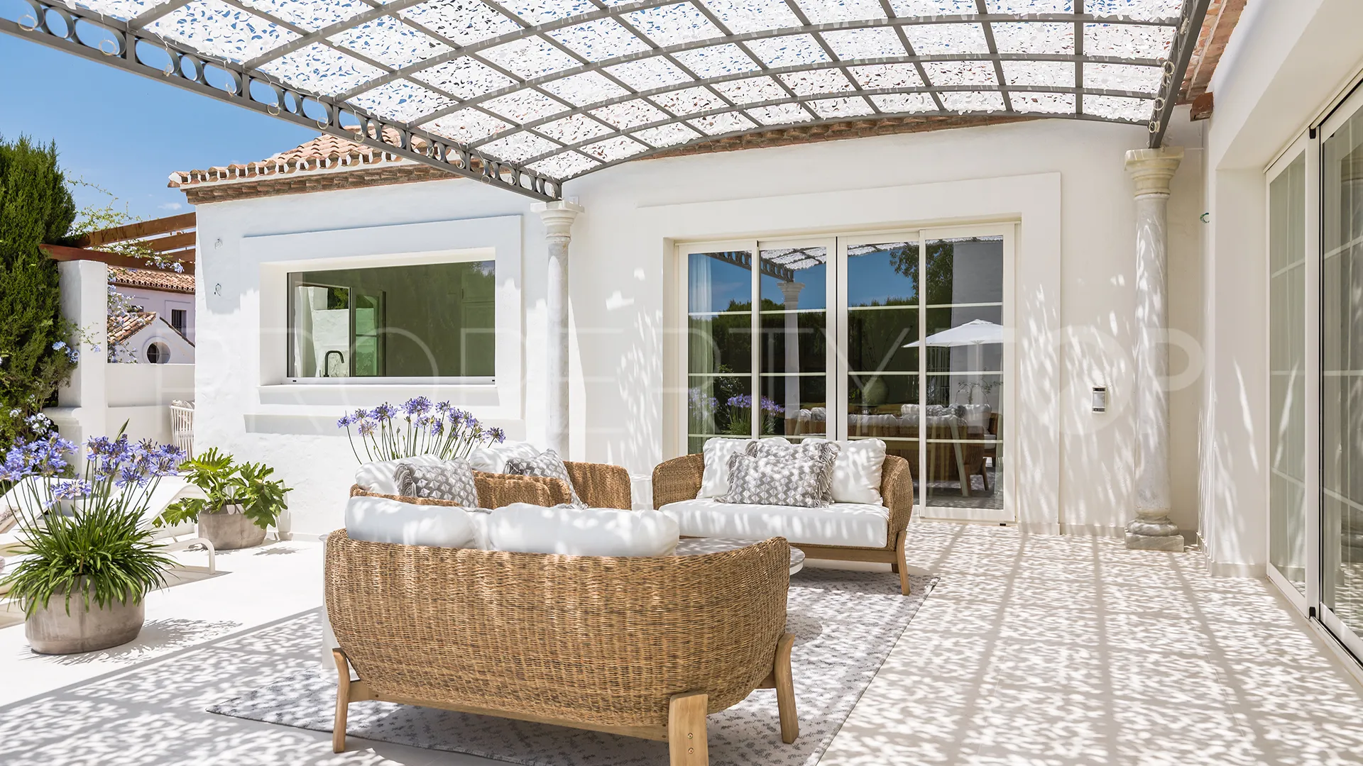 Villa for sale in Guadalmina Alta
