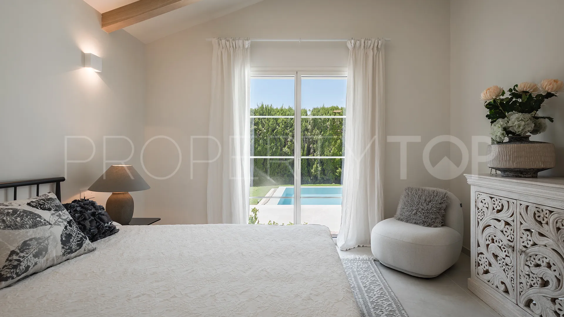 Villa for sale in Guadalmina Alta