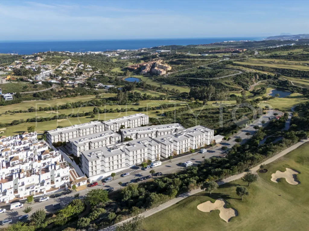 Ático a la venta con 3 dormitorios en Estepona Golf