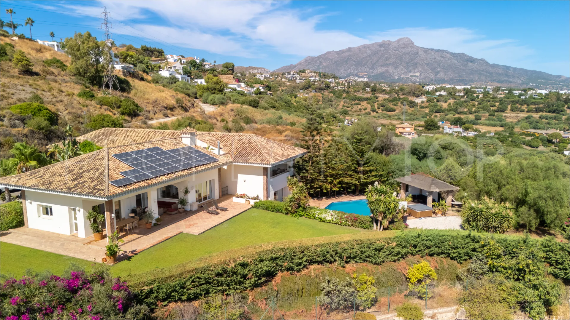 5 bedrooms Puerto del Almendro villa for sale