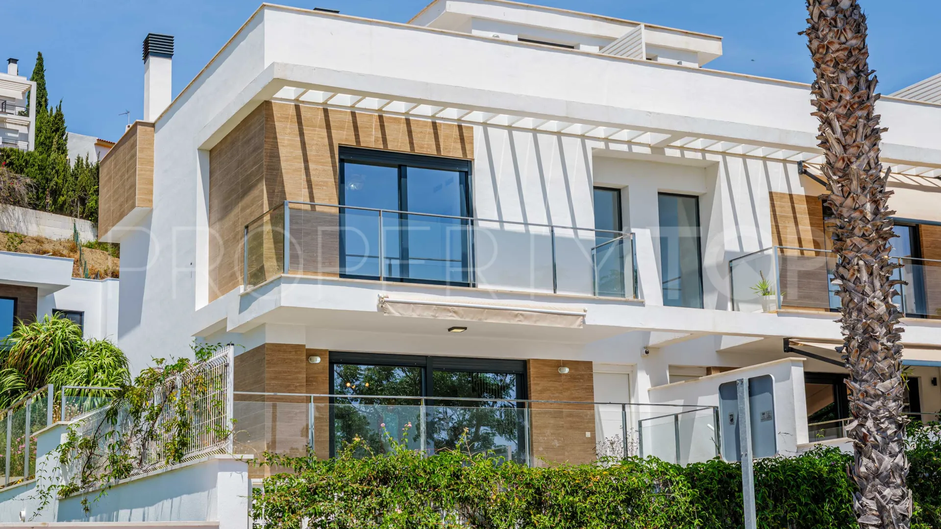 Pareado en venta en Cerrado Calderón - El Morlaco de 4 dormitorios