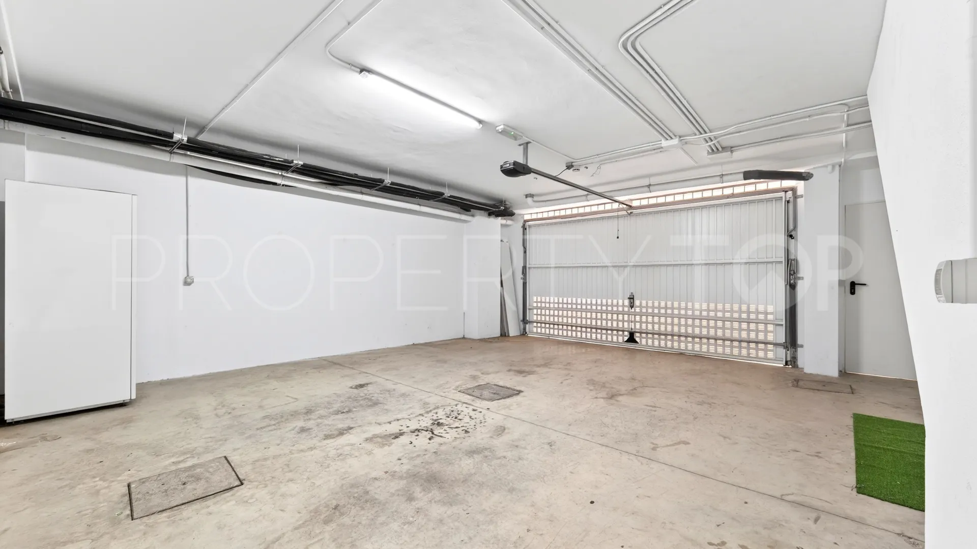 Pareado en venta en Cerrado Calderón - El Morlaco de 4 dormitorios