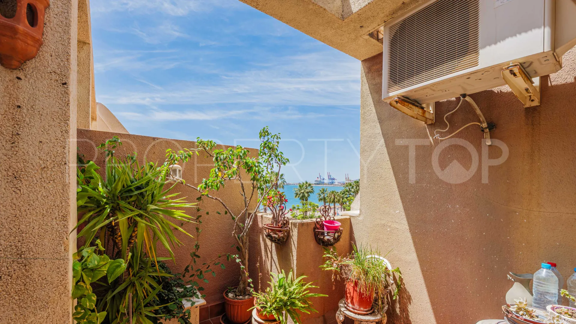 For sale La Malagueta - La Caleta penthouse with 3 bedrooms