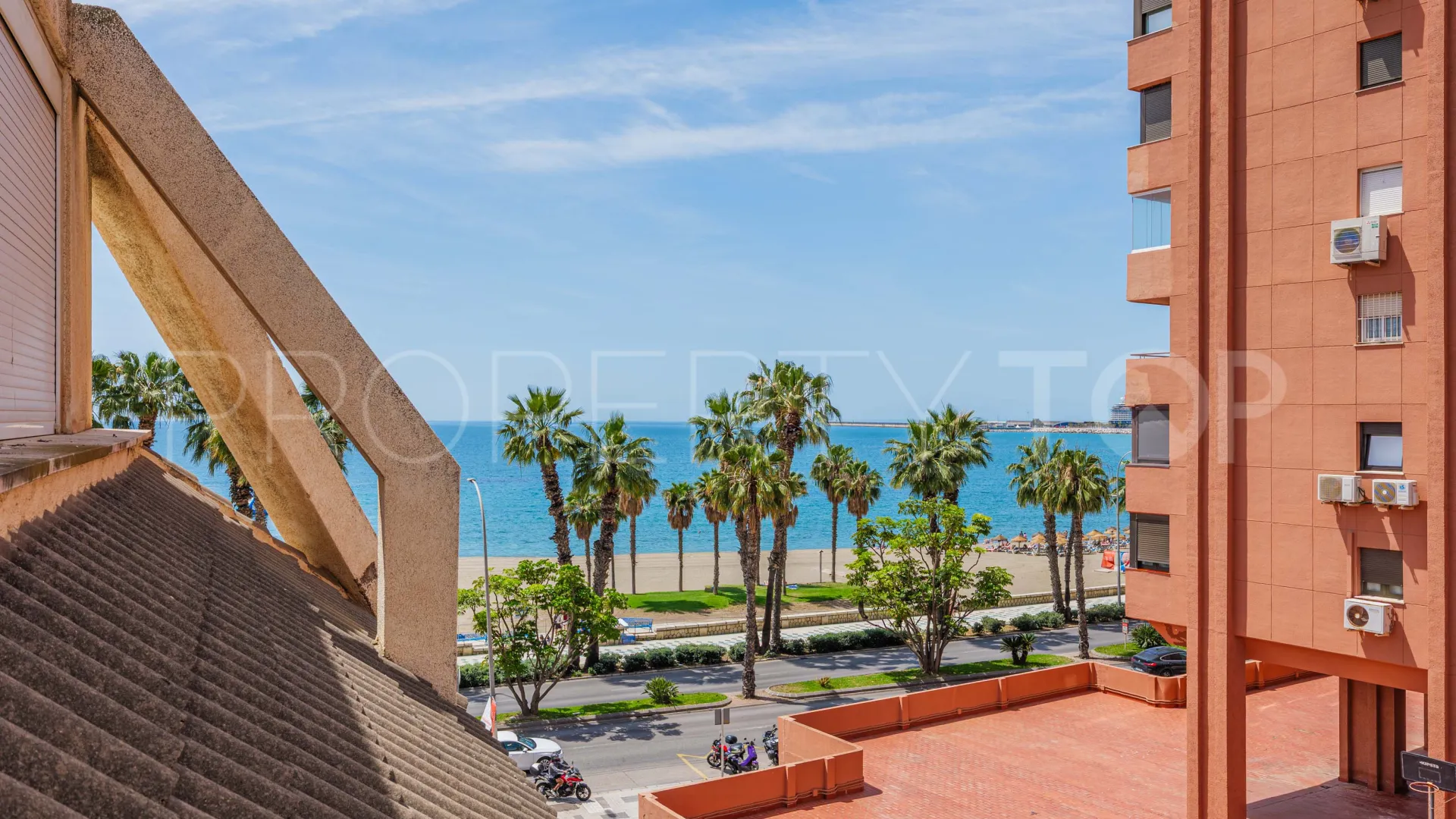For sale La Malagueta - La Caleta penthouse with 3 bedrooms