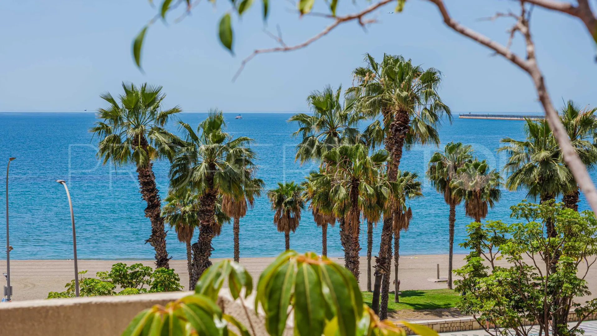 For sale La Malagueta - La Caleta penthouse with 3 bedrooms