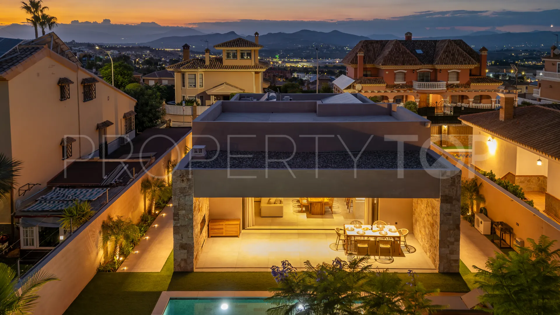 Villa for sale in Churriana
