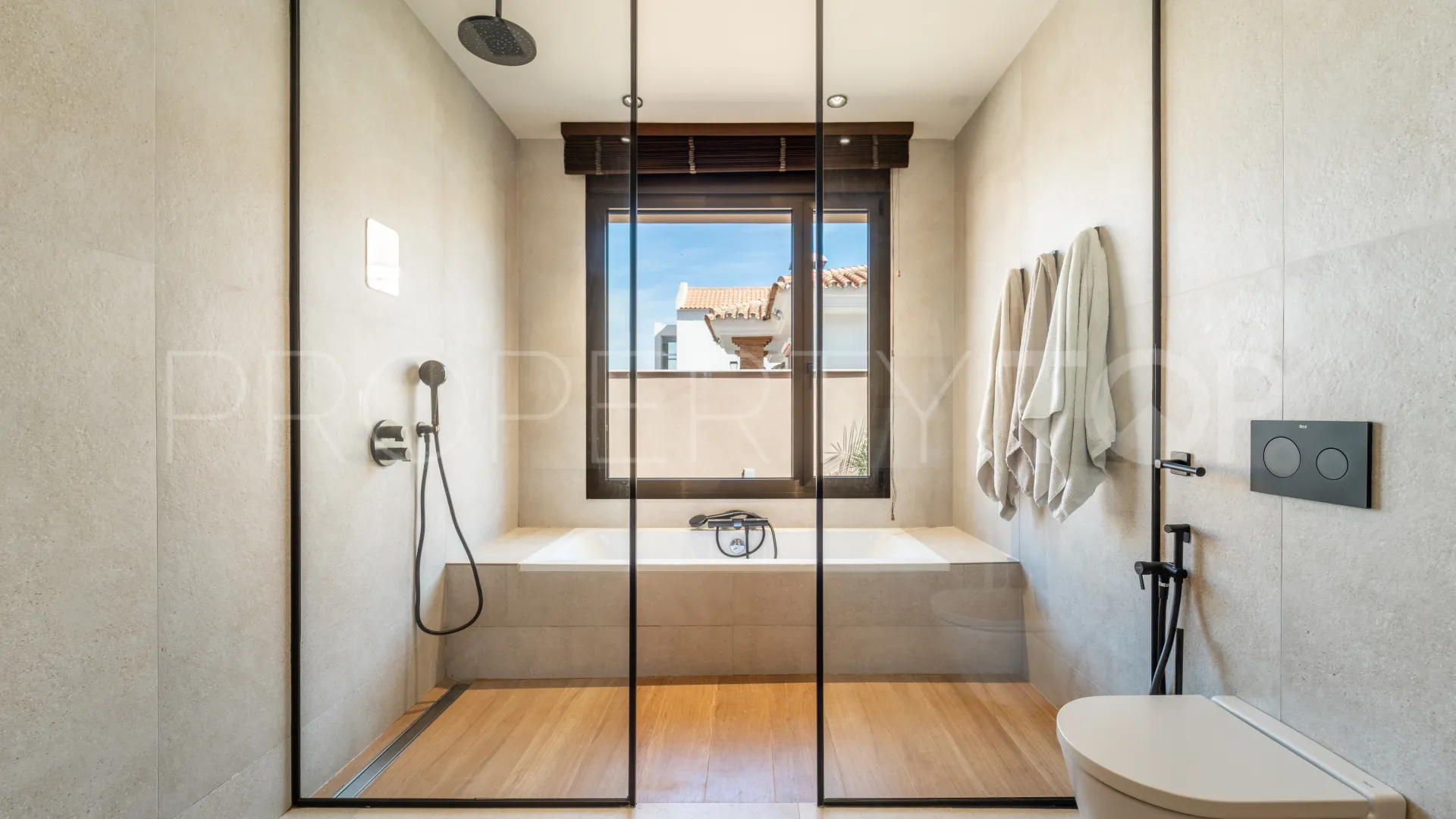 Villa for sale in Churriana