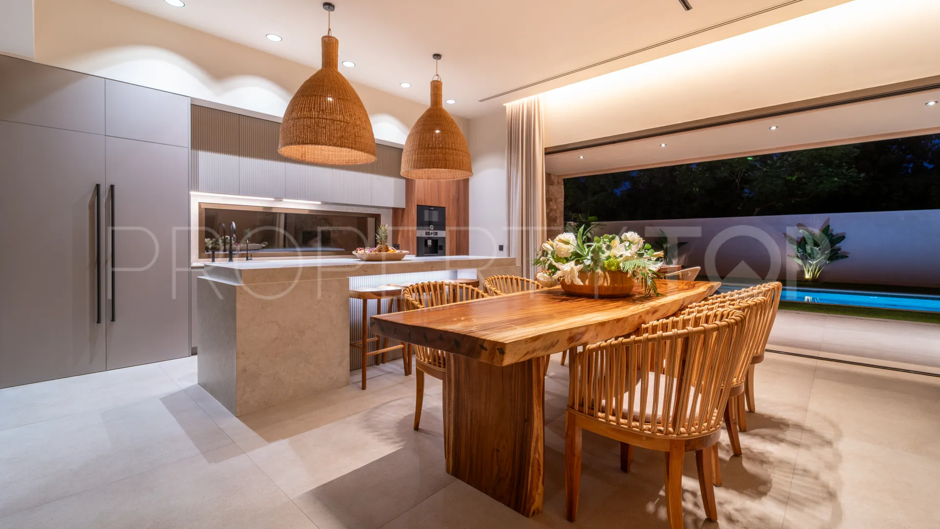 Villa for sale in Churriana