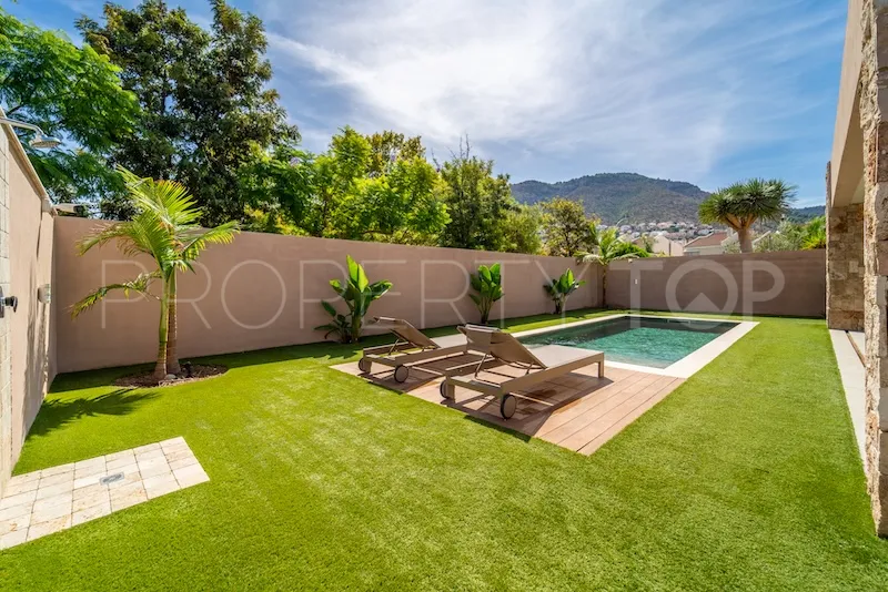Villa for sale in Churriana