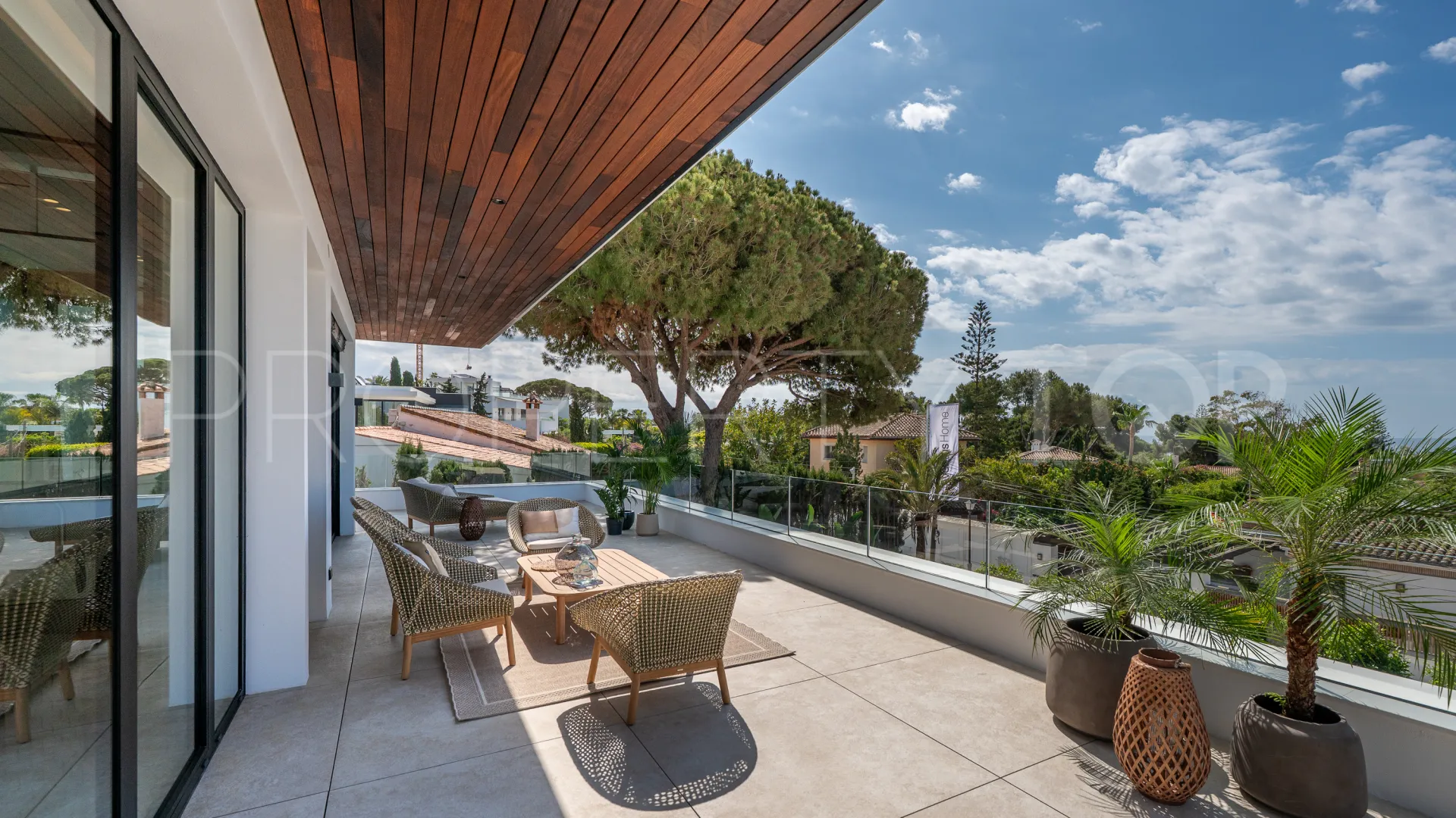 For sale Marbesa 6 bedrooms villa