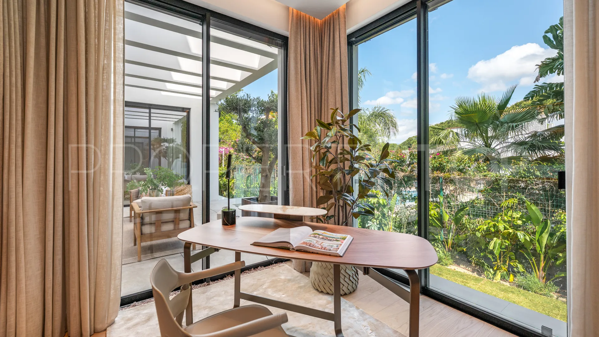 For sale Marbesa 6 bedrooms villa