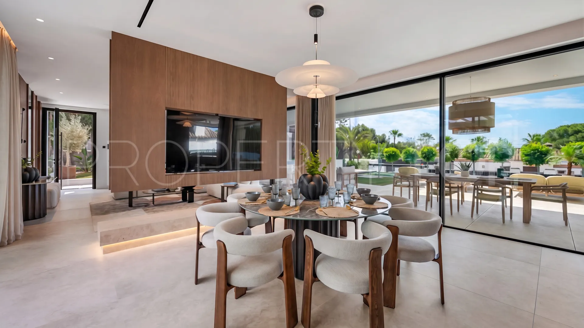 For sale Marbesa 6 bedrooms villa