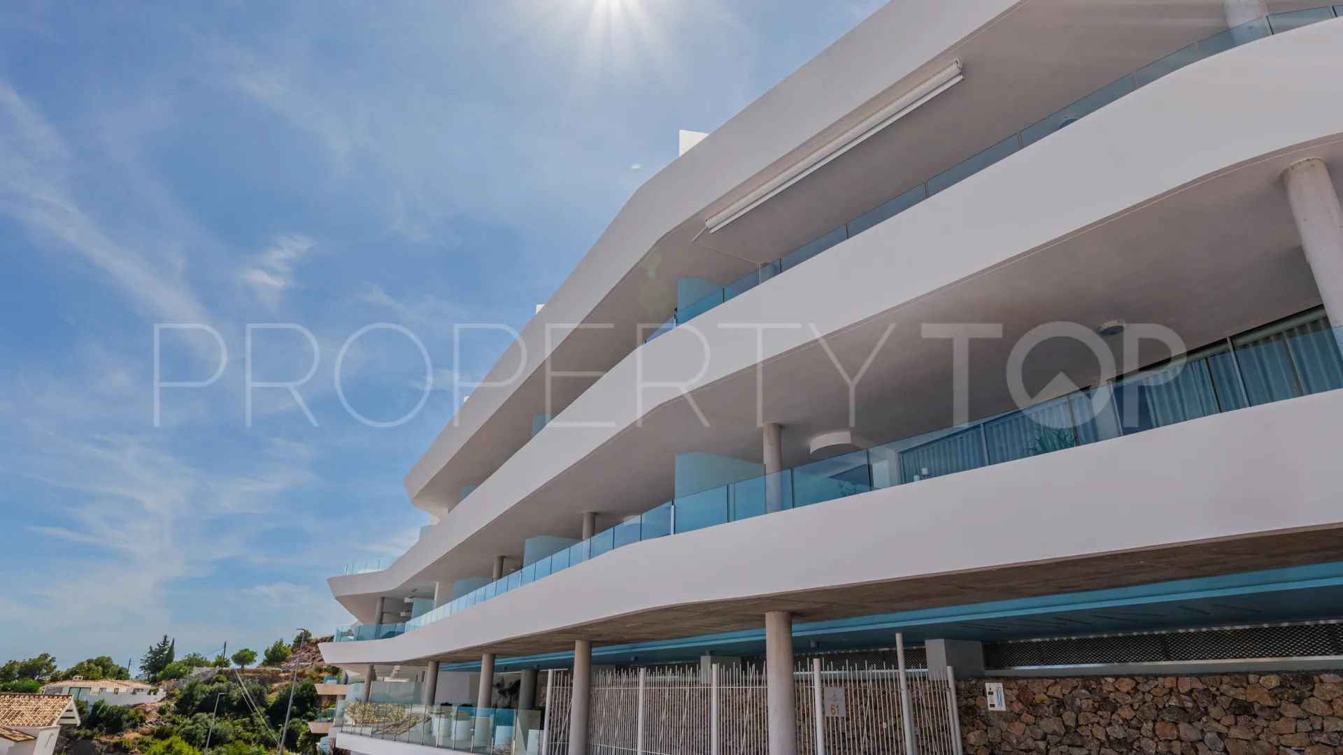 Se vende atico duplex en Benalmadena Costa con 3 dormitorios