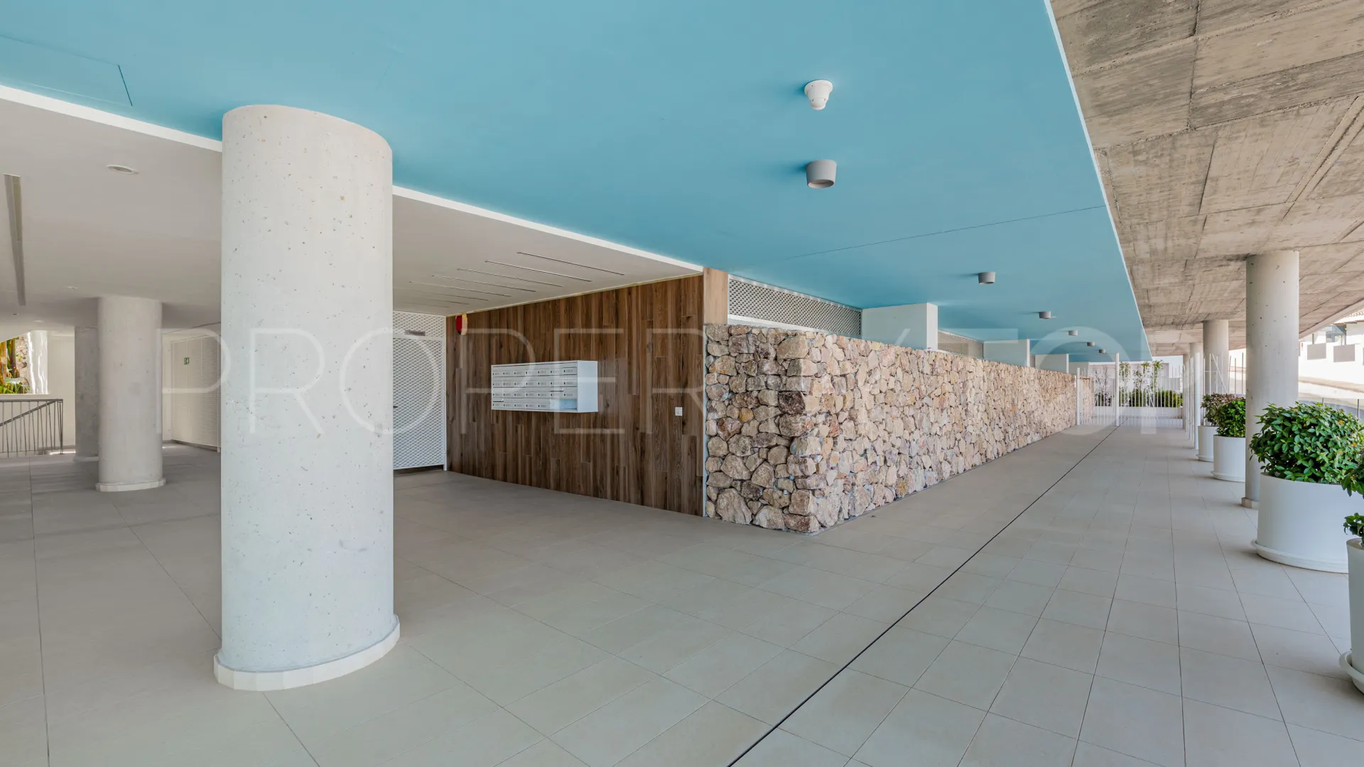 Se vende atico duplex en Benalmadena Costa con 3 dormitorios