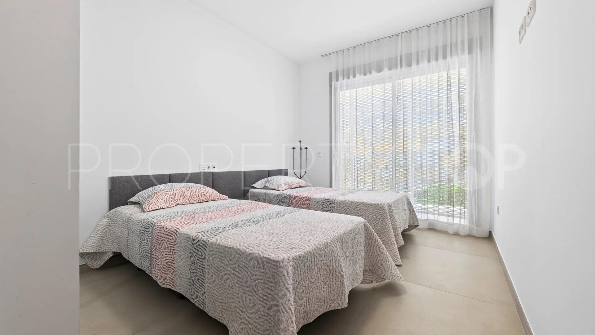 Se vende atico duplex en Benalmadena Costa con 3 dormitorios