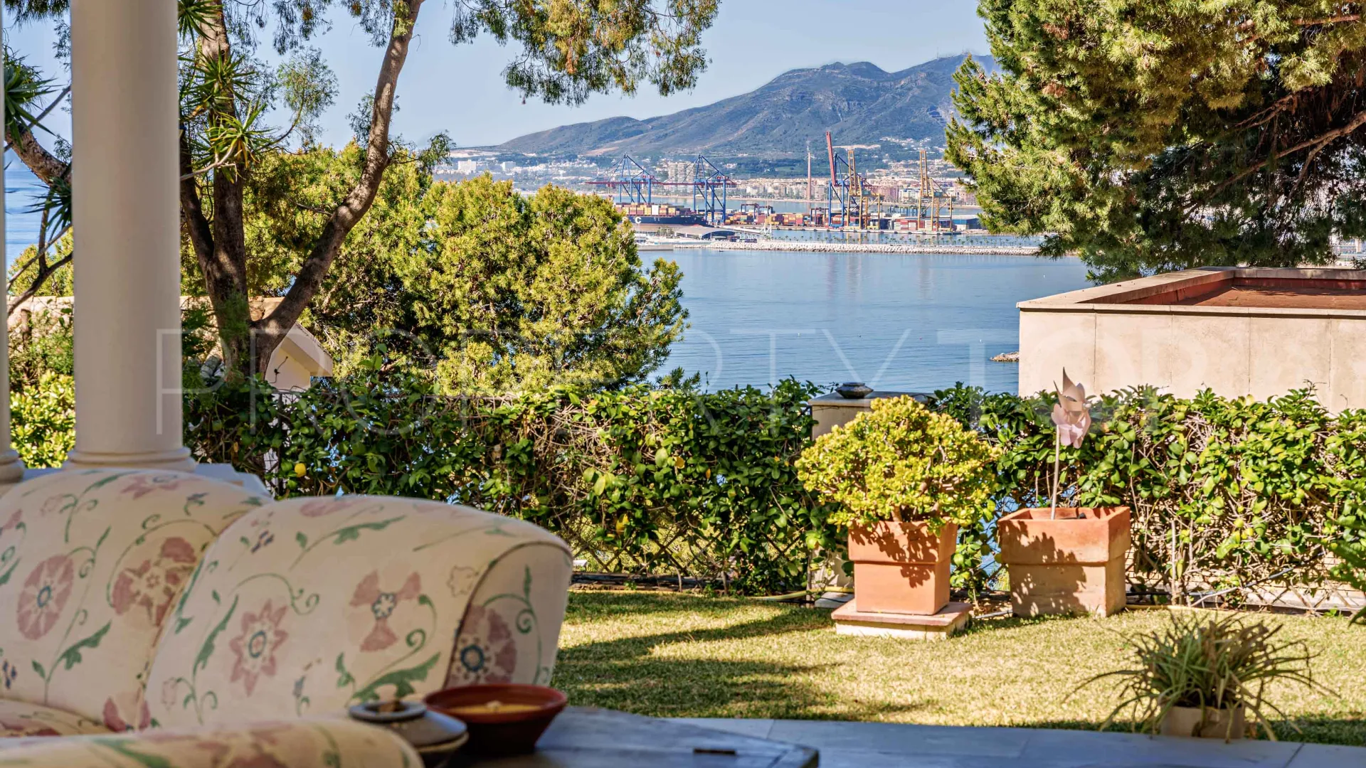 Malaga - Este, villa en venta de 6 dormitorios