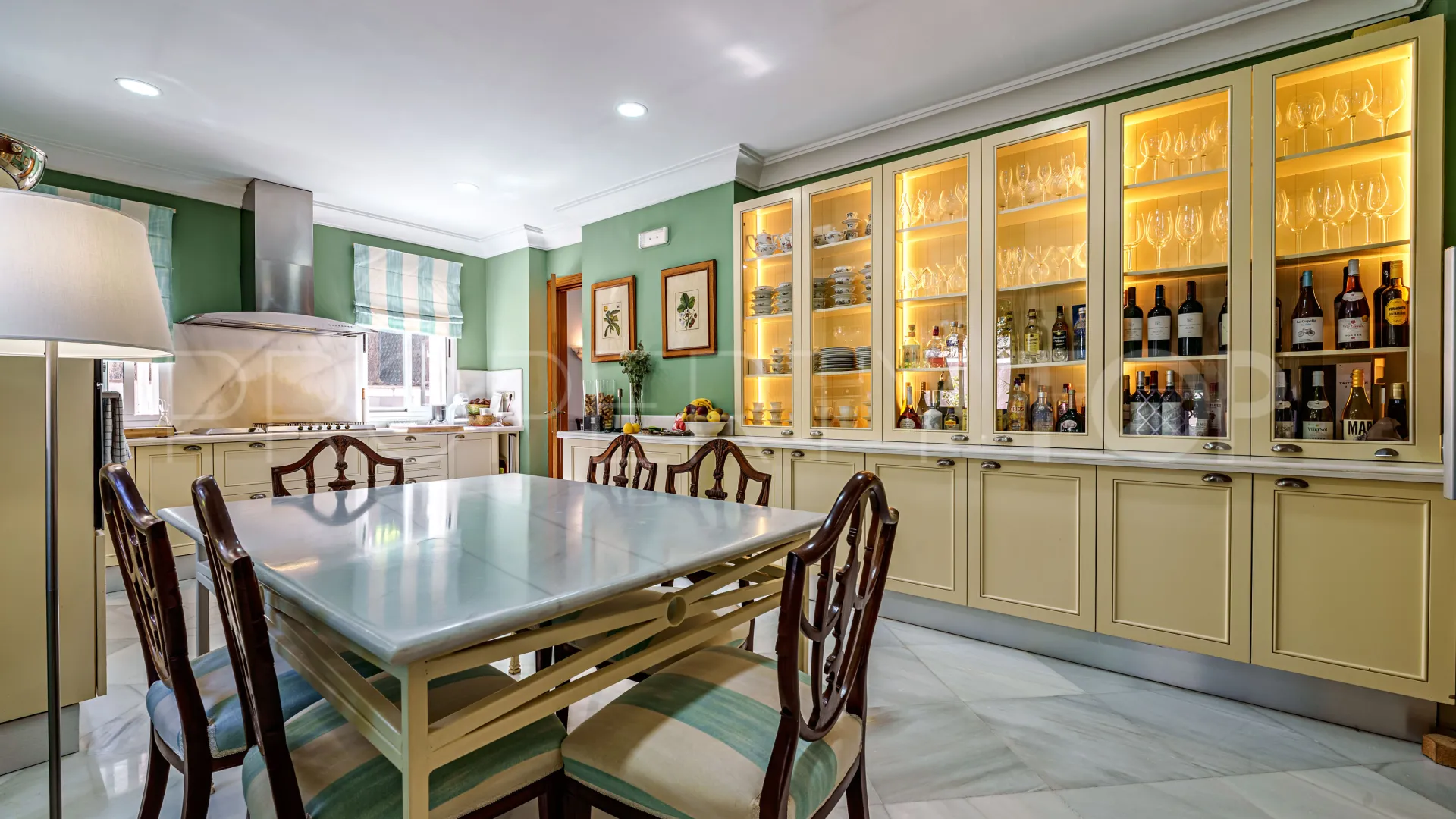 Malaga - Este, villa en venta de 6 dormitorios