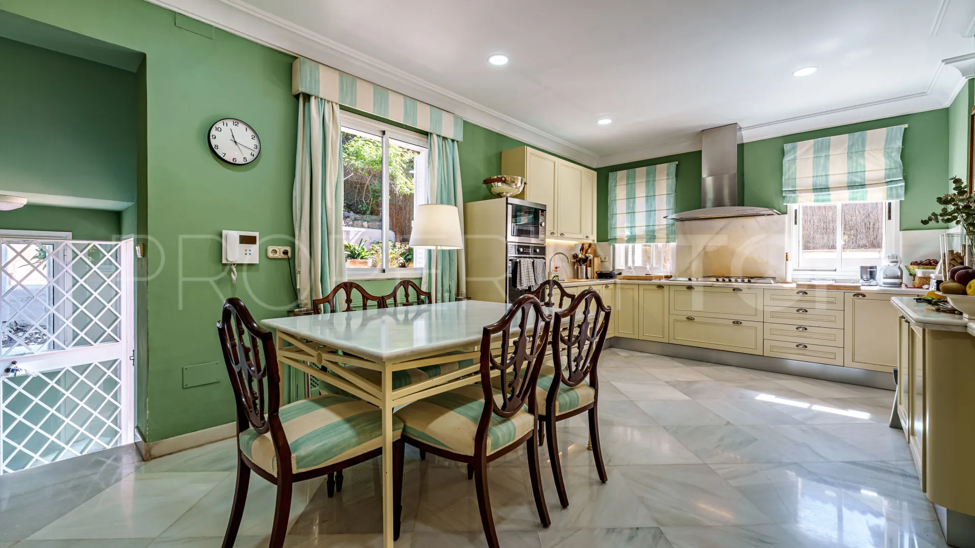 Malaga - Este, villa en venta de 6 dormitorios