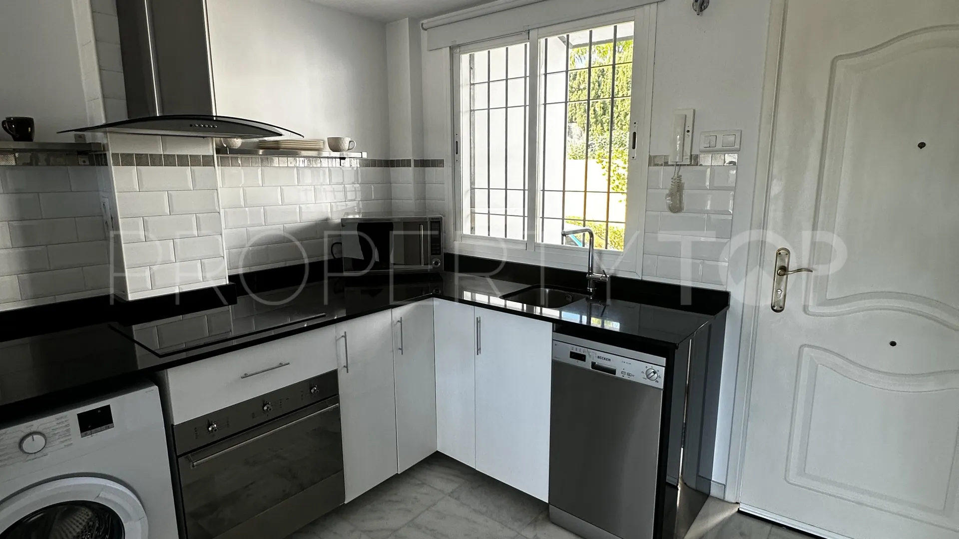 Comprar apartamento de 2 dormitorios en Señorio de Gonzaga
