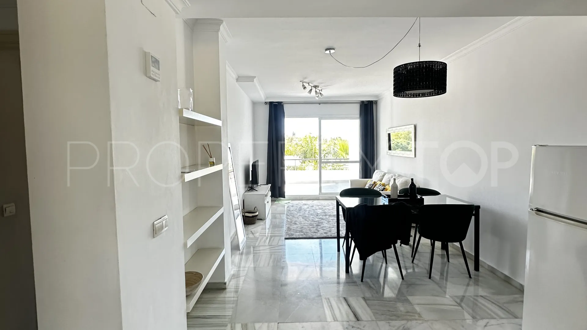 Comprar apartamento de 2 dormitorios en Señorio de Gonzaga