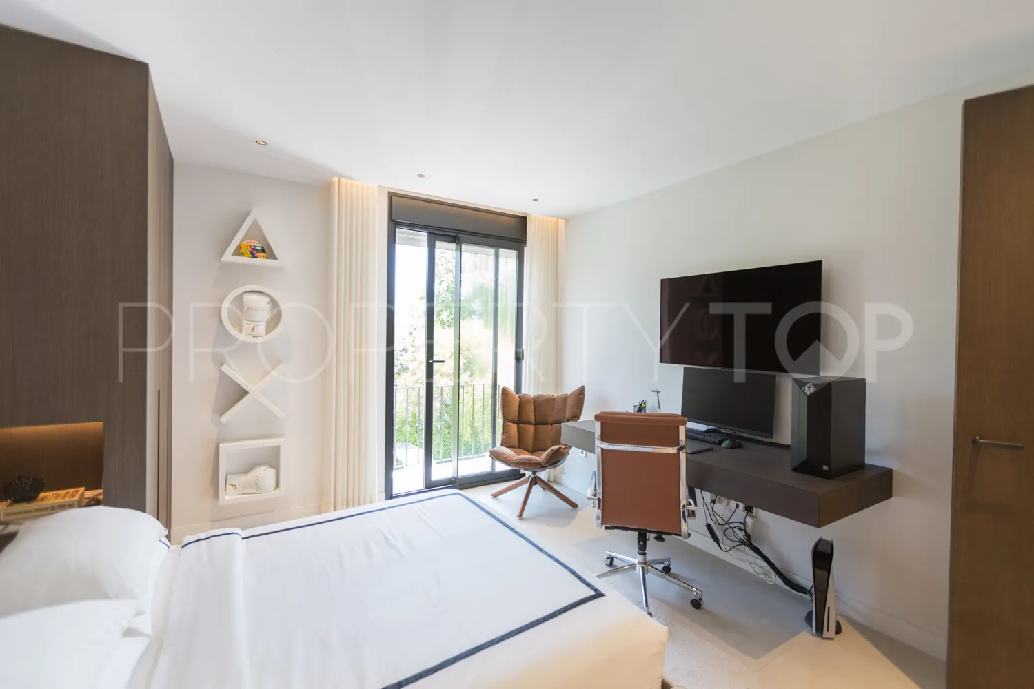 Jardines de las Fuentes duplex penthouse for sale
