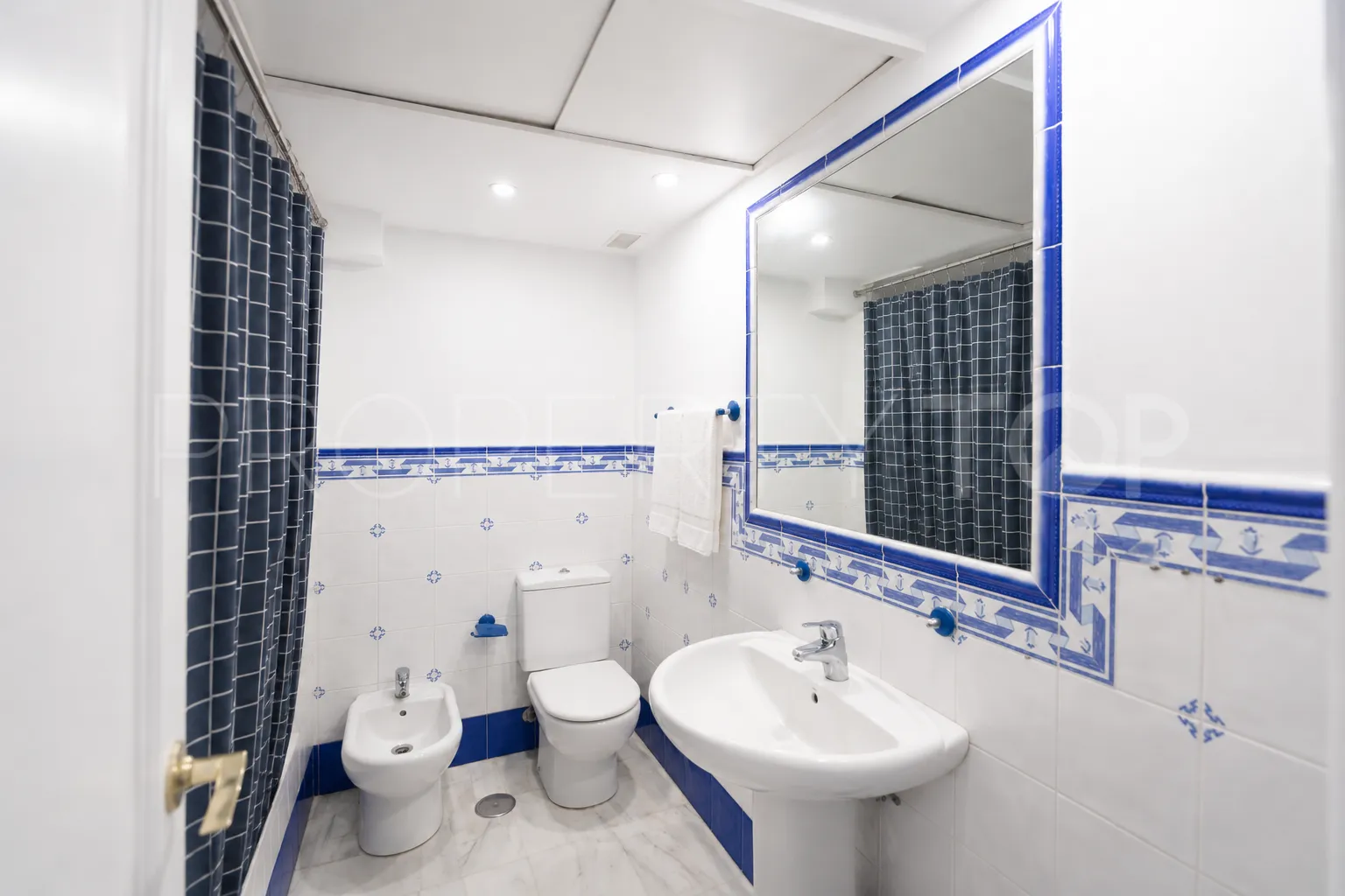 For sale Marbella Golden Mile duplex penthouse with 3 bedrooms