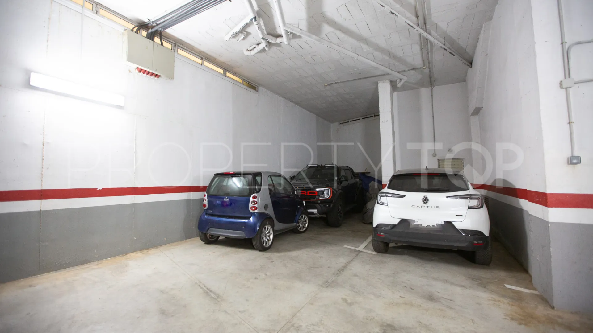 For sale Marbella Golden Mile duplex penthouse with 3 bedrooms