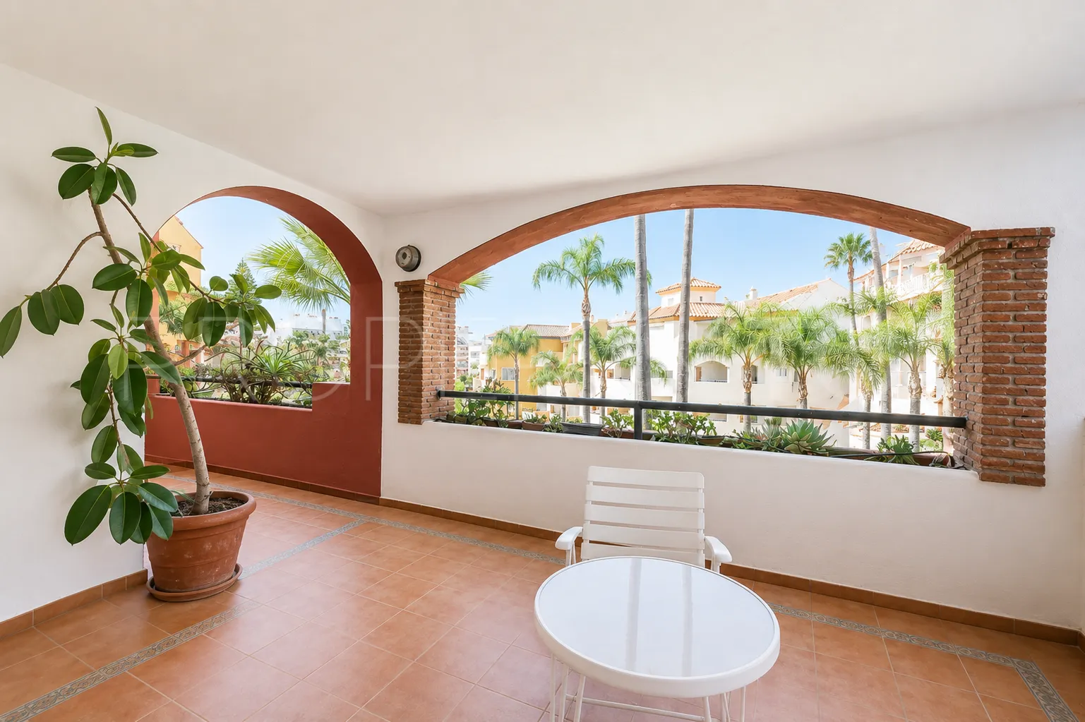 For sale Marbella Golden Mile duplex penthouse with 3 bedrooms