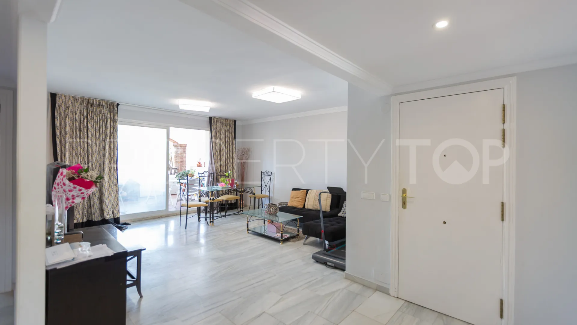 For sale Marbella Golden Mile duplex penthouse with 3 bedrooms