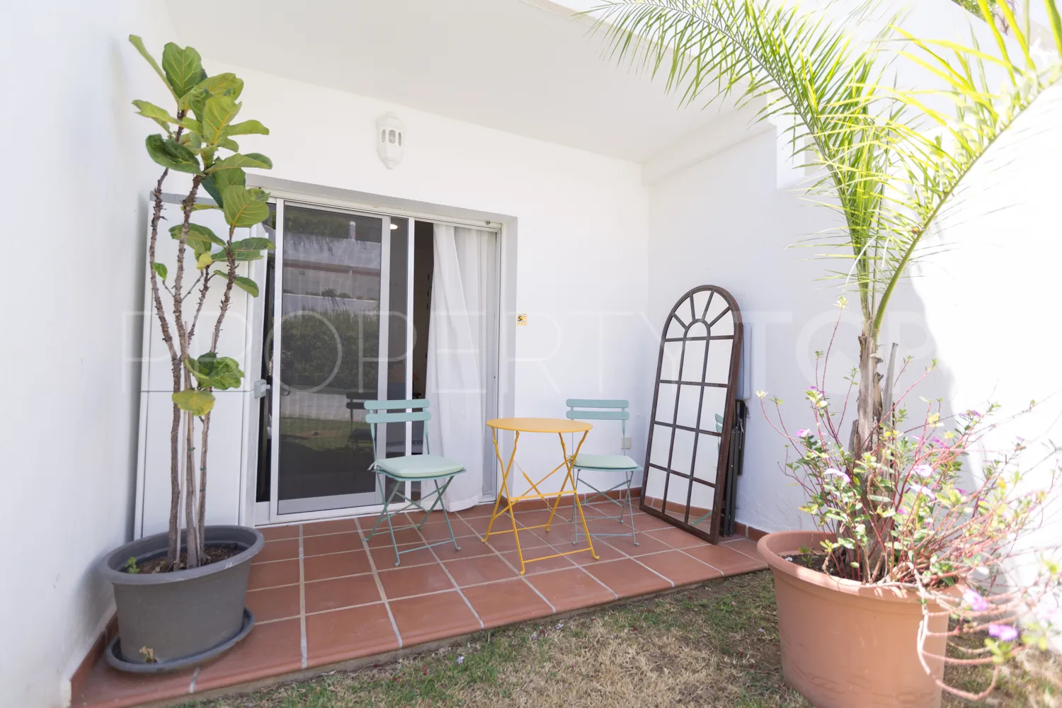 For sale Ancon Sierra IV 3 bedrooms ground floor apartment