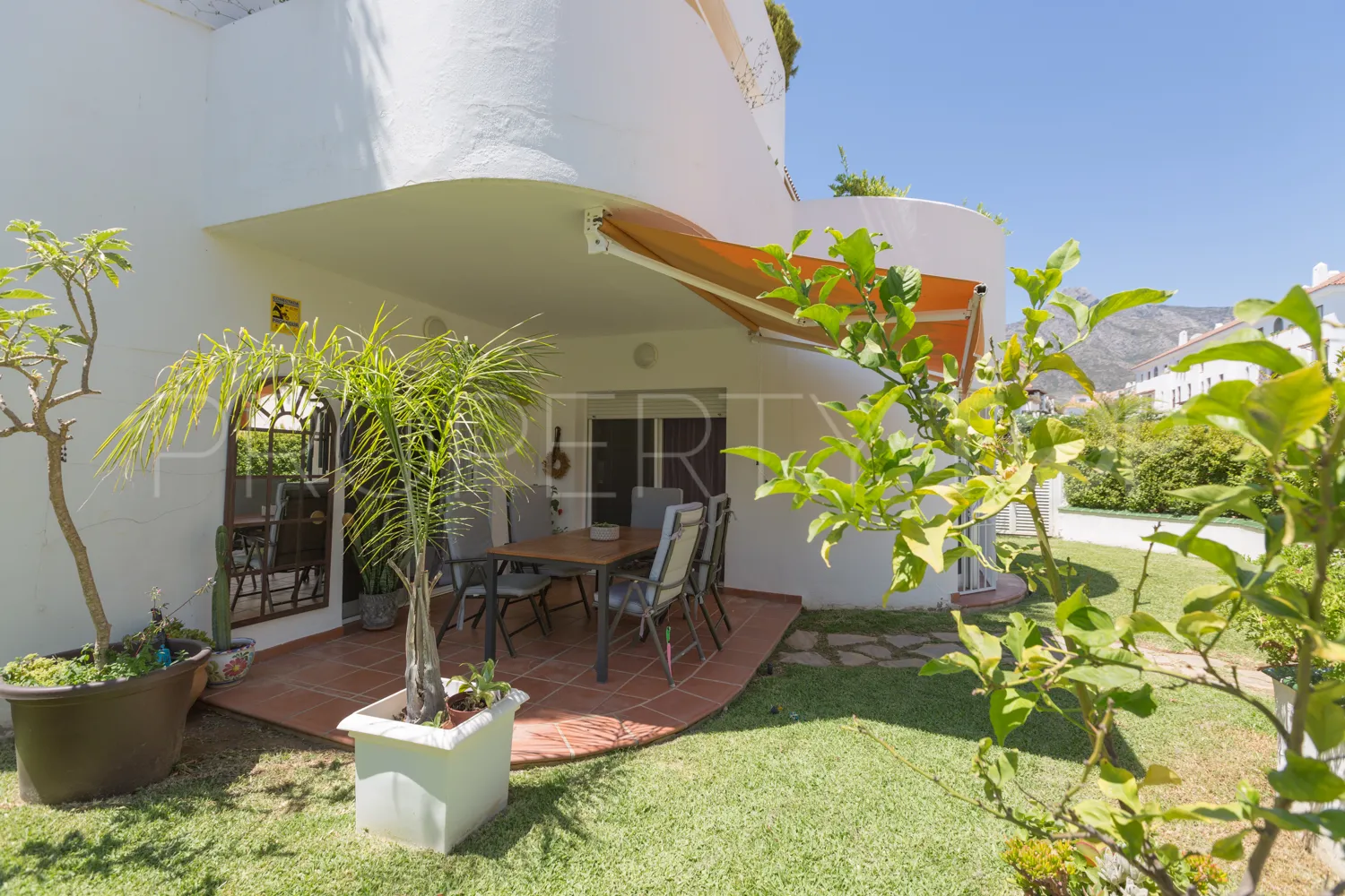 For sale Ancon Sierra IV 3 bedrooms ground floor apartment