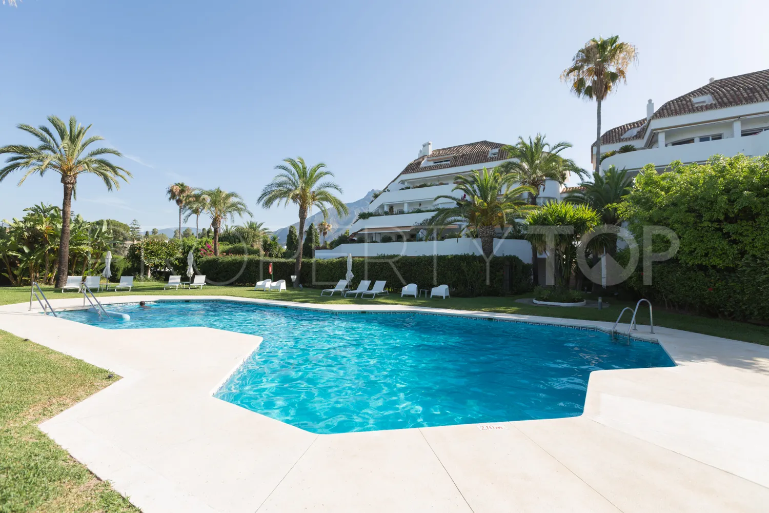 For sale Ancon Sierra IV 3 bedrooms ground floor apartment