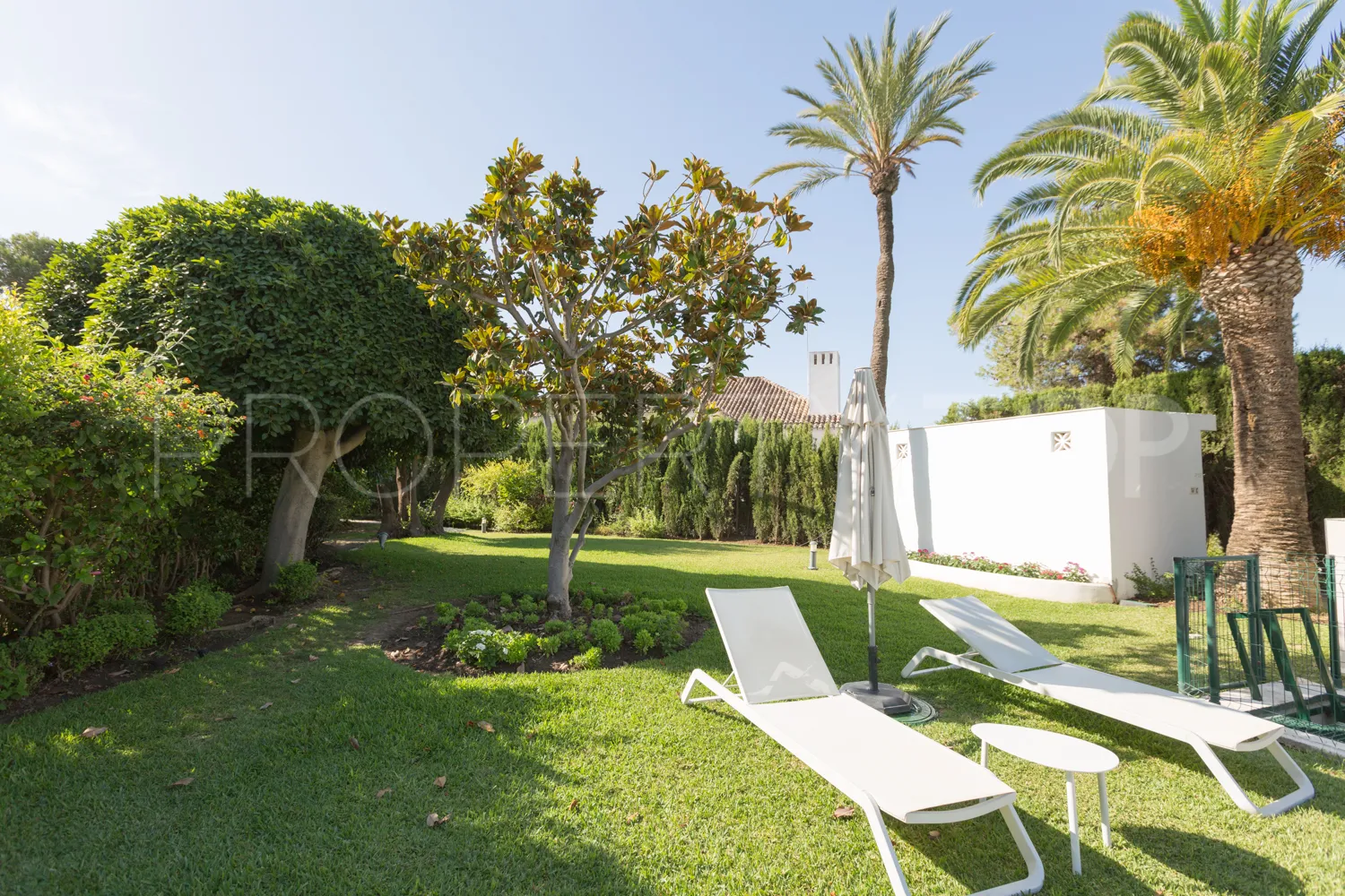 For sale Ancon Sierra IV 3 bedrooms ground floor apartment