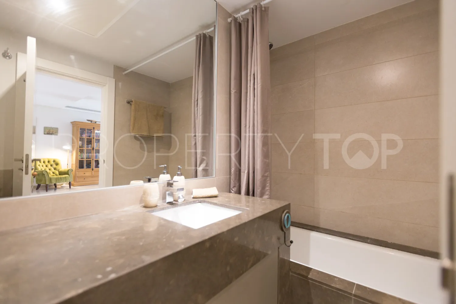 Ground floor apartment in Alminar de Marbella for sale