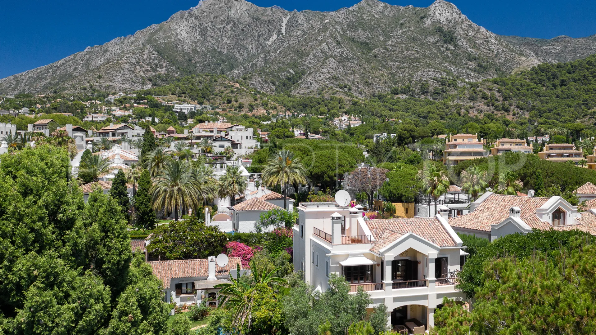 Villa with 6 bedrooms for sale in Balcones de Sierra Blanca