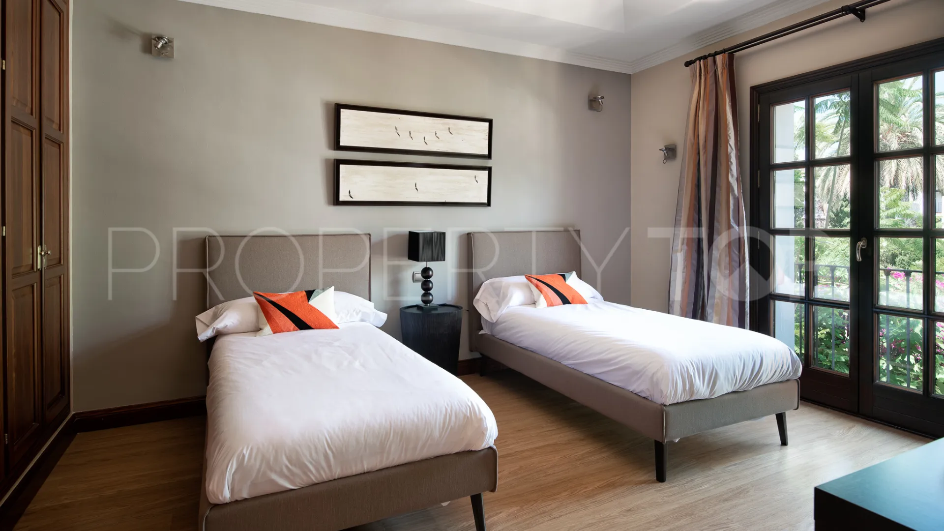 Villa with 6 bedrooms for sale in Balcones de Sierra Blanca