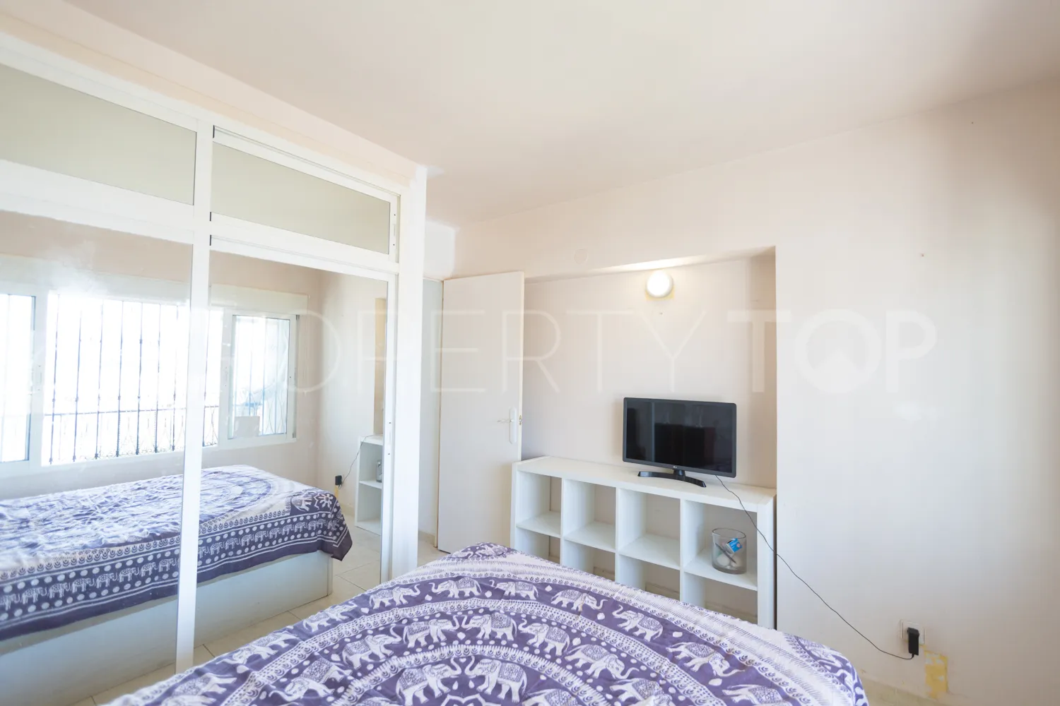Apartamento en venta de 2 dormitorios en Nueva Andalucia