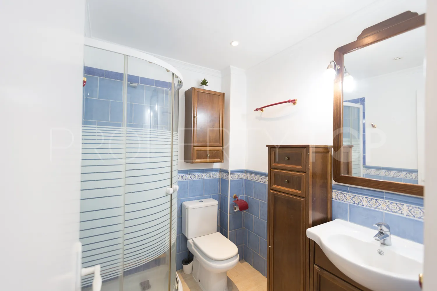 Apartamento en venta de 2 dormitorios en Nueva Andalucia
