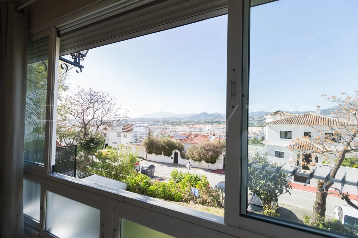 Apartamento en venta de 2 dormitorios en Nueva Andalucia