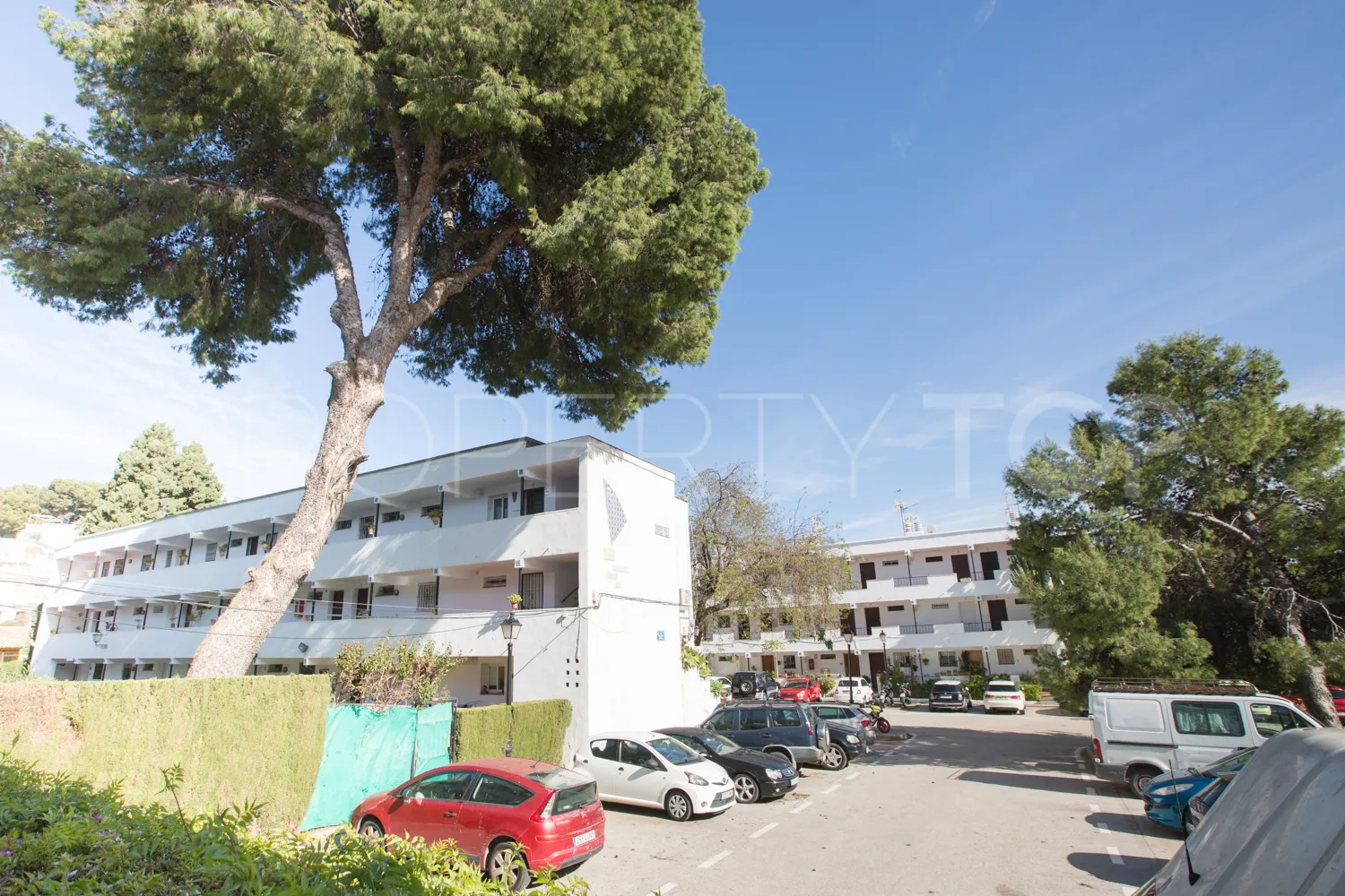Apartamento en venta de 2 dormitorios en Nueva Andalucia