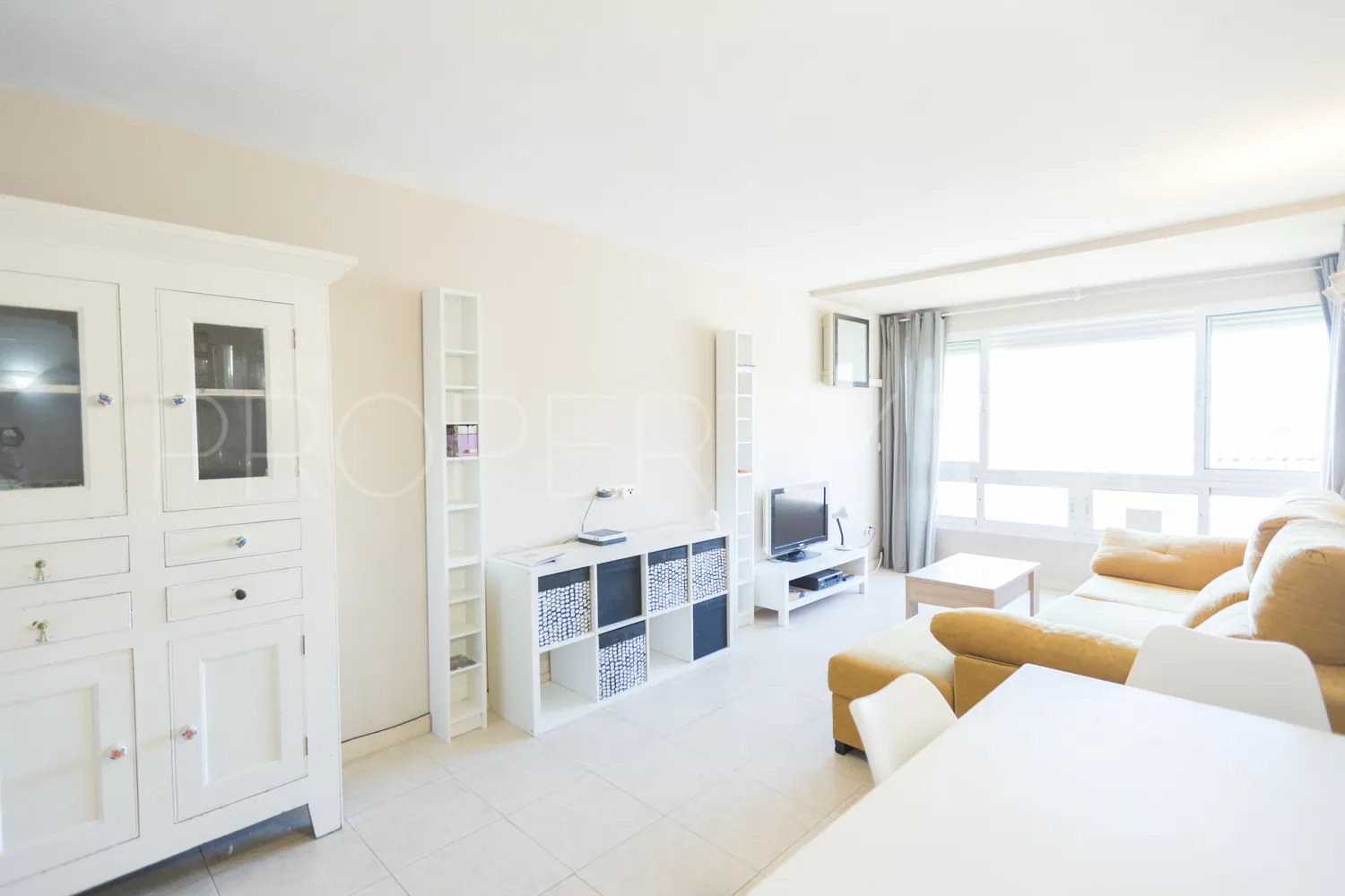 Apartamento en venta de 2 dormitorios en Nueva Andalucia