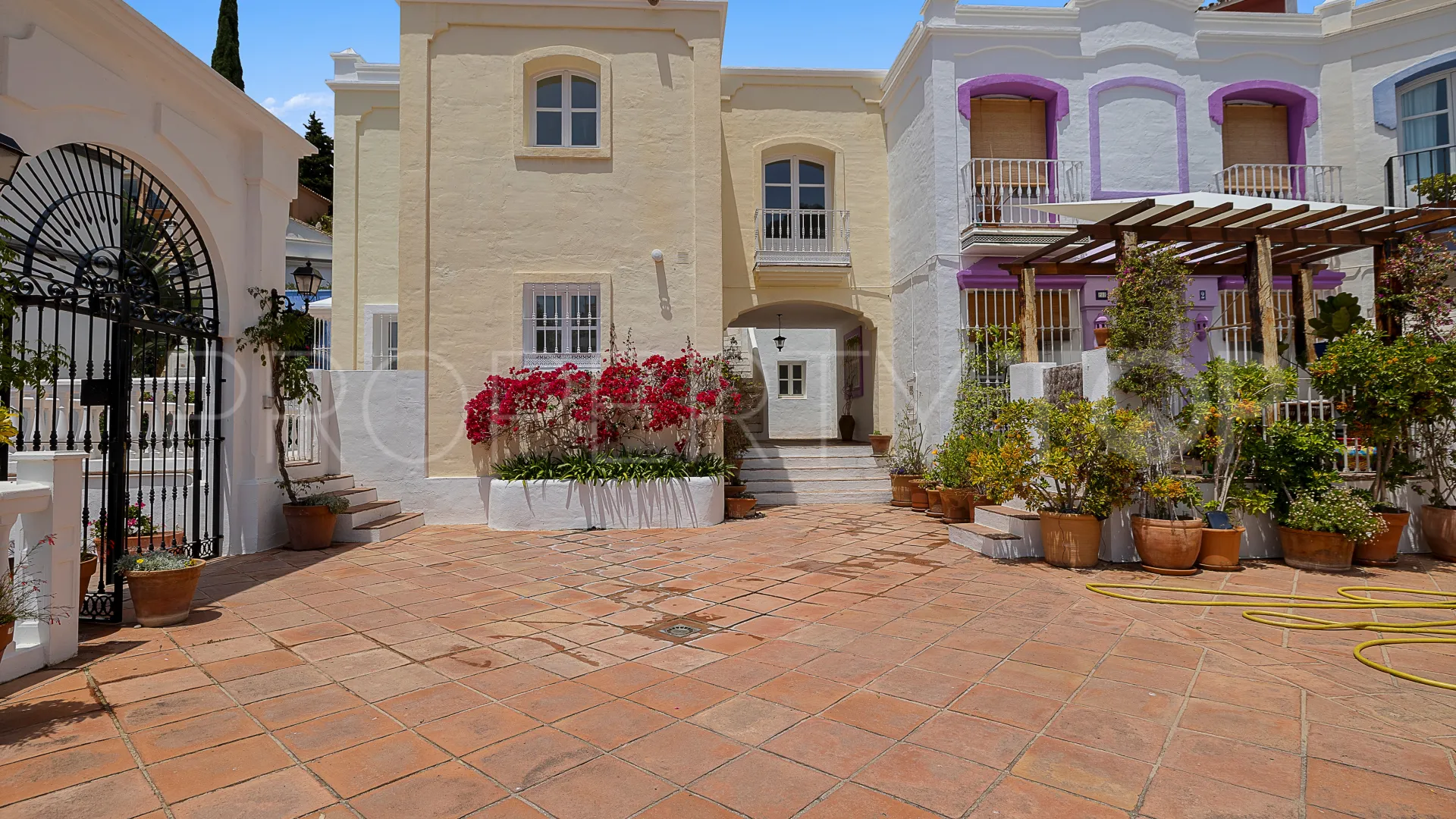 Benahavis, adosado con 3 dormitorios a la venta