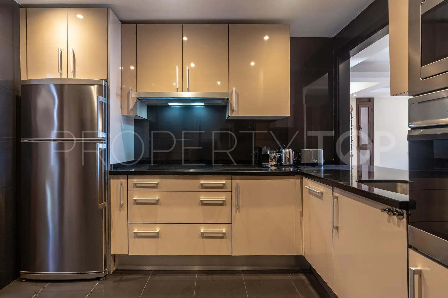 Penthouse for sale in New Golden Mile