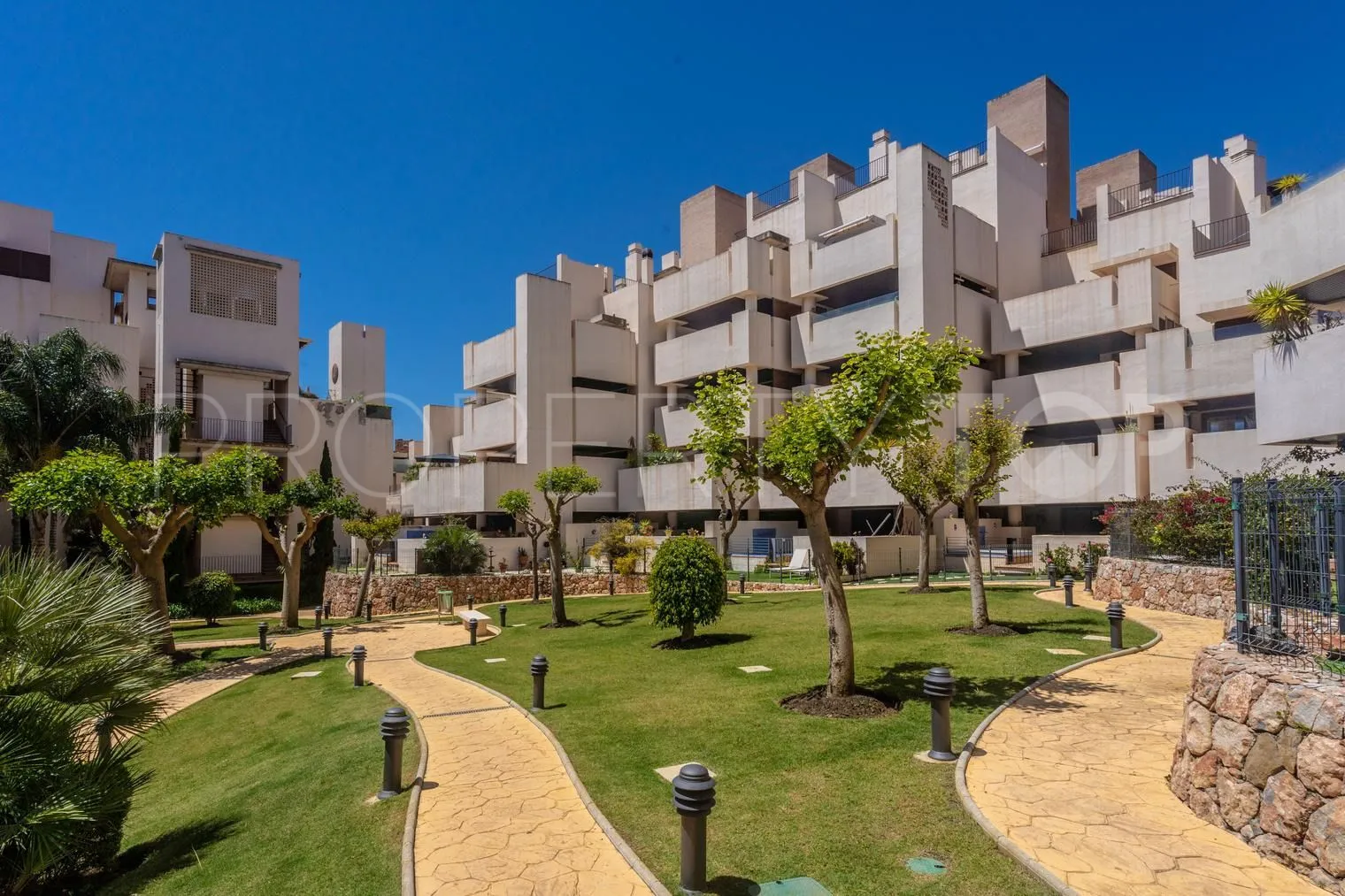 Penthouse for sale in New Golden Mile